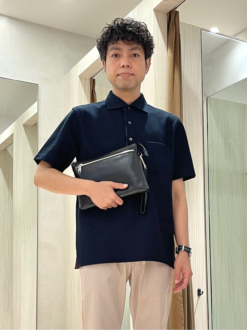URAさんの「TAKEO KIKUCHI｜【全7サイズ&times;8色展開！】トップマルチヘリンボン パンツ」を使ったコーディネート