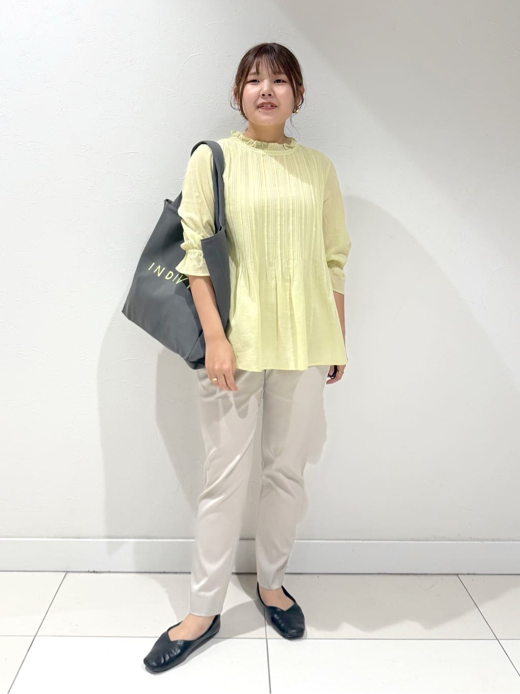 YUUKIさんの「INDIVI｜【洗える/コットン】ピンタックシアーブラウス」を使ったコーディネート