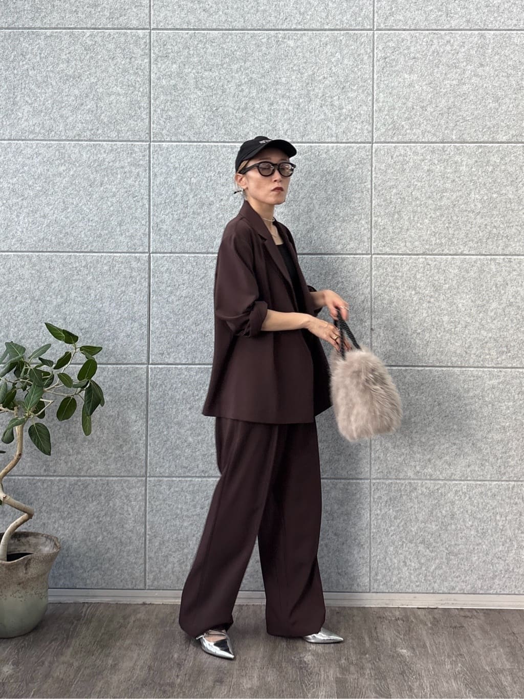 kotakiさんの「INDIVI｜Comfy SET UP｜イージーストレートワイドパンツ【セットアップ対応／通勤/カセット服】」を使ったコーディネート