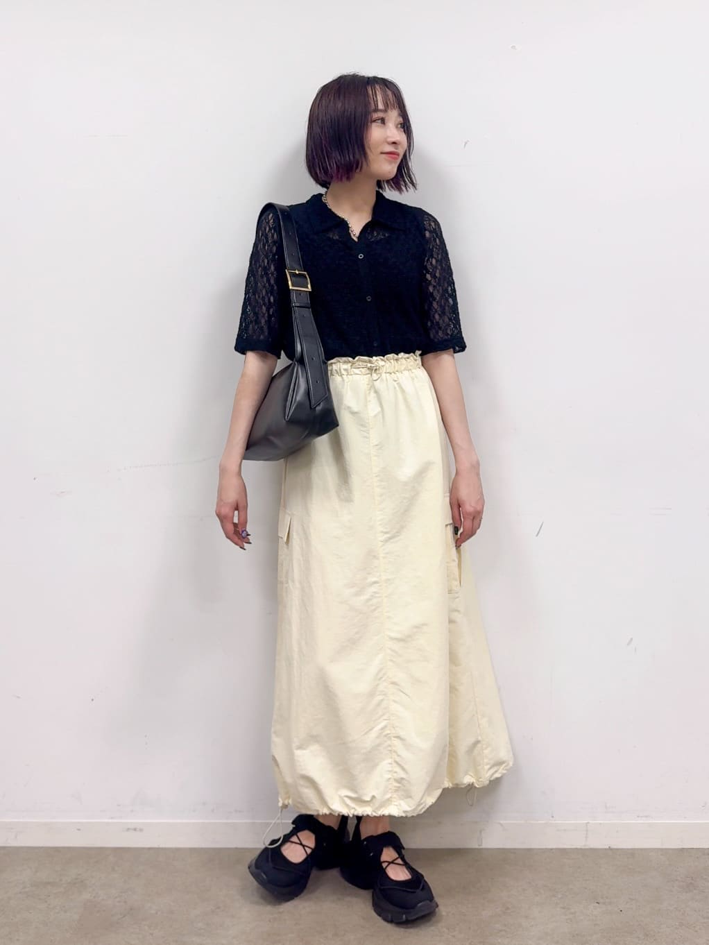 𝐜𝐡𝐢𝐤𝐚さんの「SHOO･LA･RUE｜【S-LL/5分袖】大人の抜け感 襟付きレーストップス」を使ったコーディネート