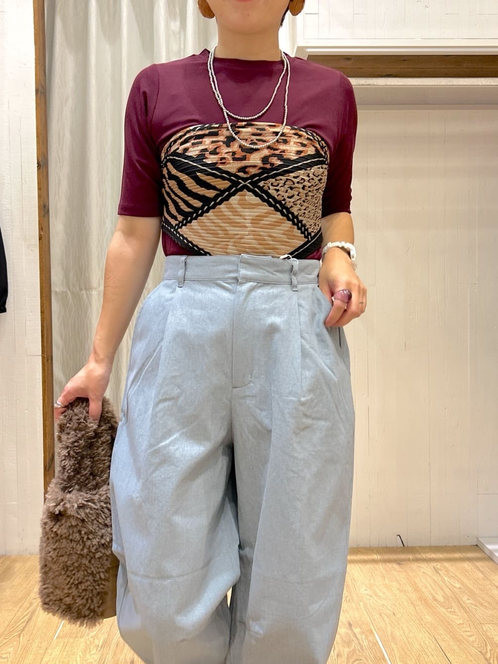 ga_riさんの「THE SHOP TK｜5分袖シアーTシャツ【二の腕カバー/洗濯機OK】」を使ったコーディネート