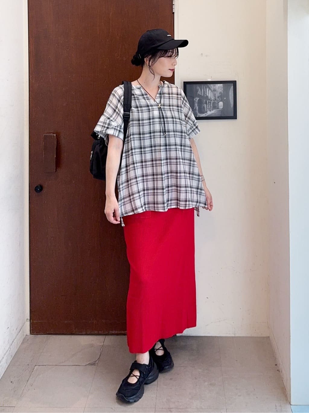 𝐇𝐢𝐫𝐨𝐦𝐢さんの「SHOO･LA･RUE｜【S-LL】きれいに体型カバー さらシャリコットン スキッパーシャツ」を使ったコーディネート