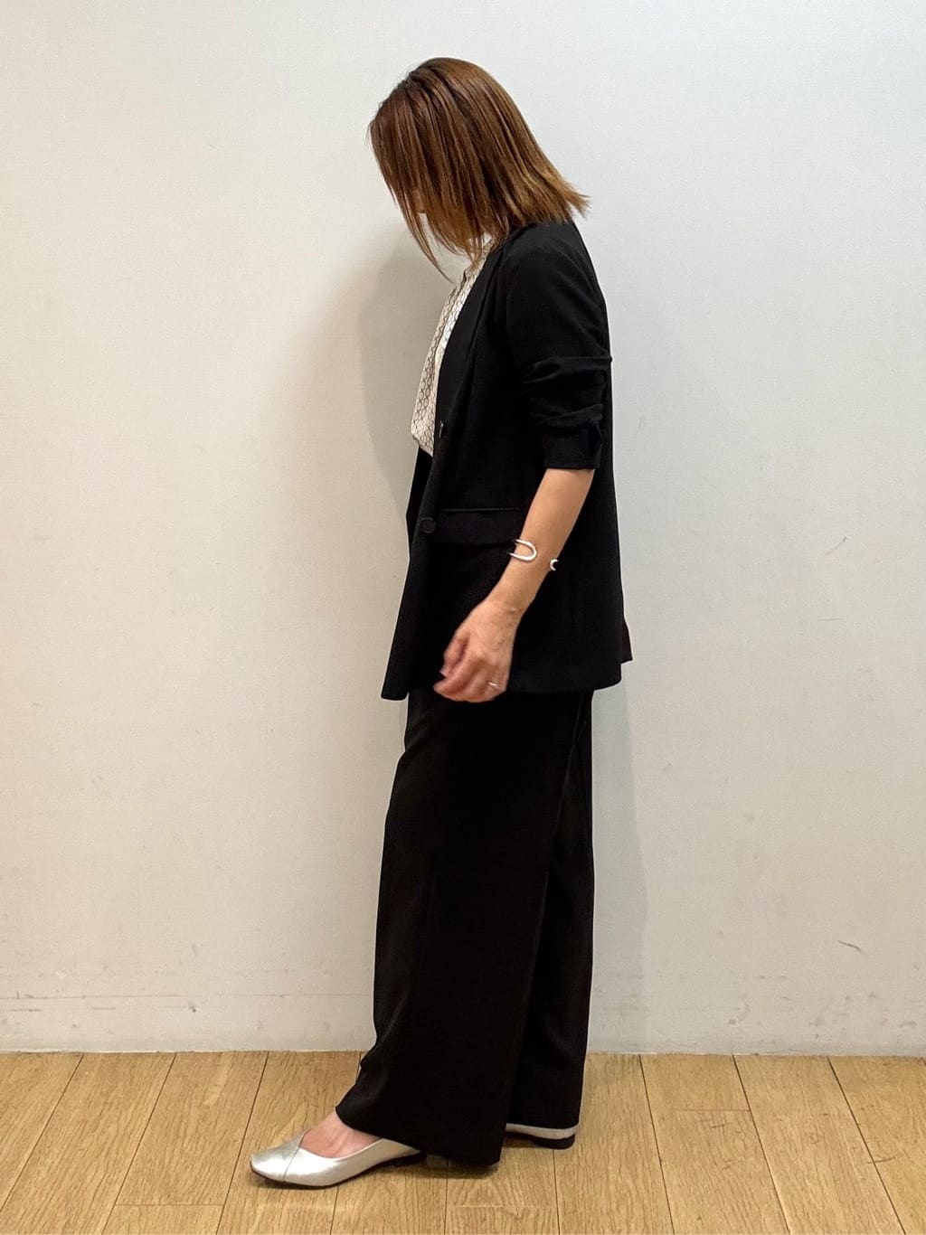 mikkoさんの「INDIVI｜【軽く羽織れる！】ダブルジャケット」を使ったコーディネート
