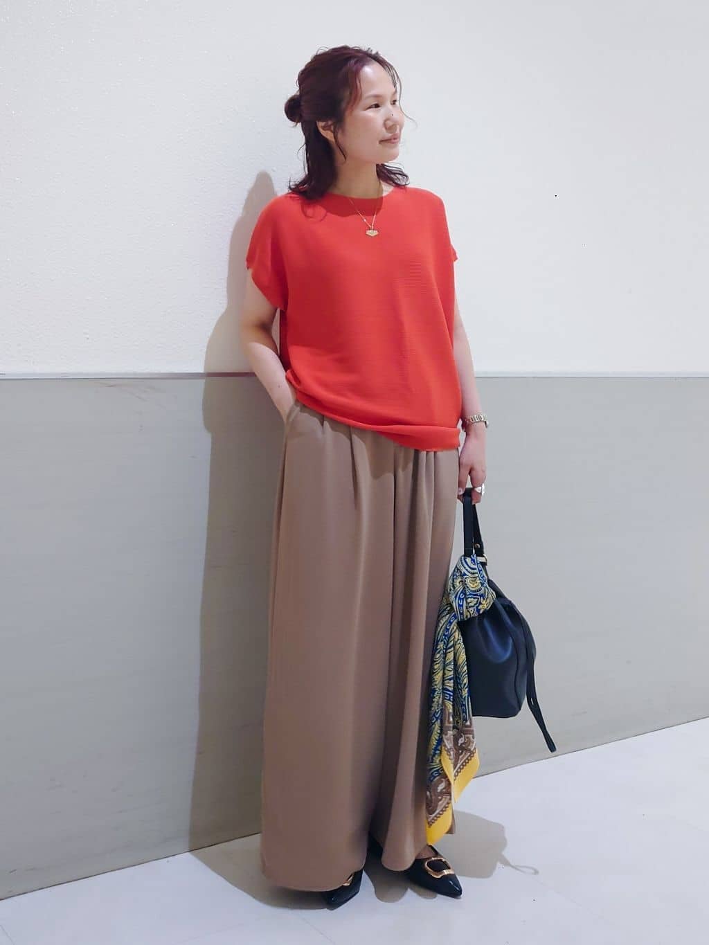 maruさんの「THE SHOP TK｜【6色展開】さらさらフレンチニット【毛玉になりにくい/洗濯機OK】」を使ったコーディネート