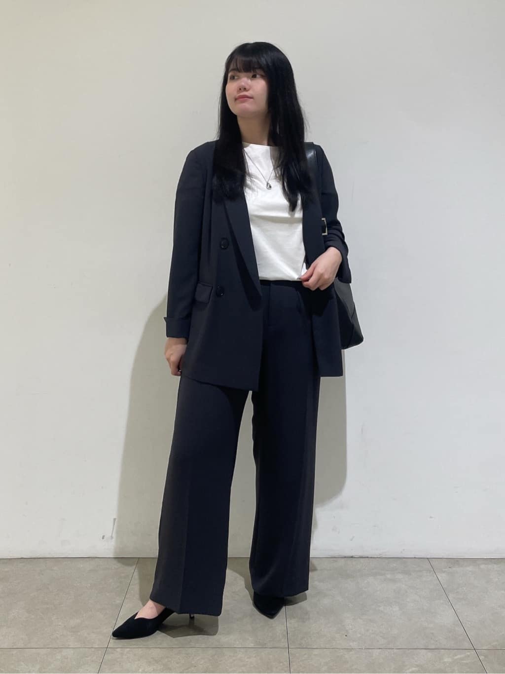 emikaさんの「INDIVI｜【軽く羽織れる！】ダブルジャケット」を使ったコーディネート