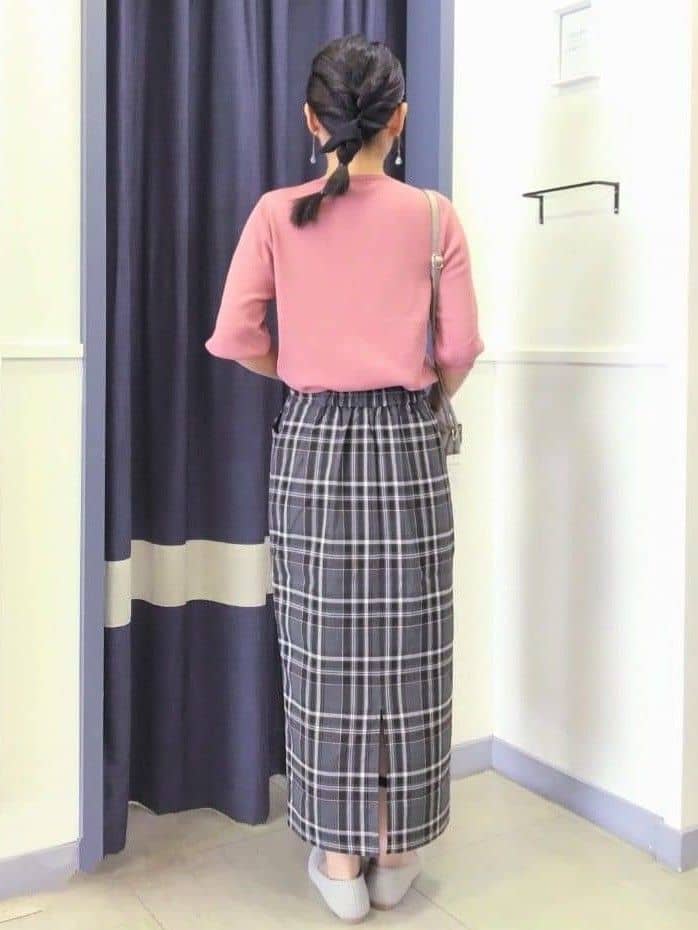 コマさんの「grove｜ひんやり多機能・やわらかドライタッチ五分袖プルオーバー」を使ったコーディネート