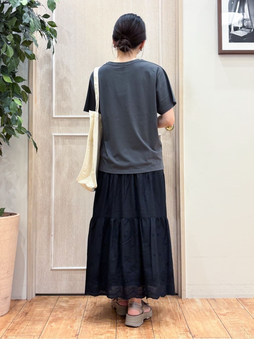 なみさんの「SHOO･LA･RUE｜【PEANUTS】ひんやりTシャツ」を使ったコーディネート