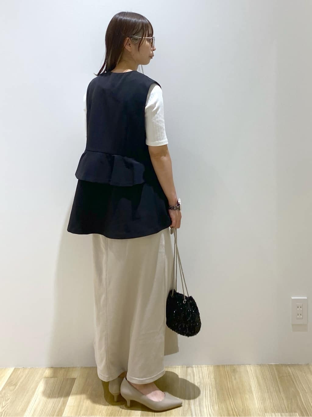 えりさんの「OPAQUE.CLIP｜フリルペプラムジレ／セットアップ対応可【洗濯機洗い可】」を使ったコーディネート