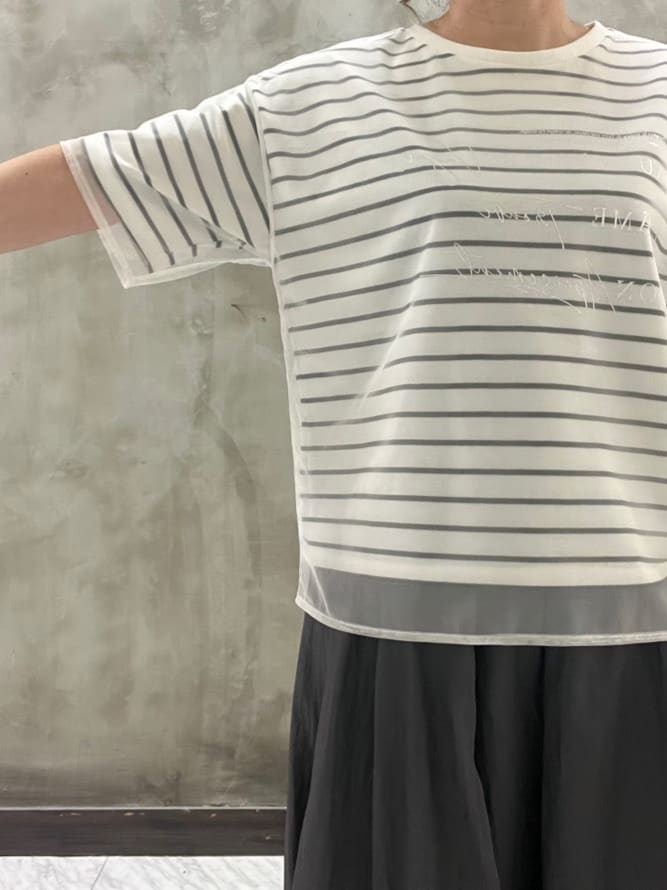 すえさんの「grove｜ラフだけどおしゃれ　チュールレイヤードTシャツ」を使ったコーディネート