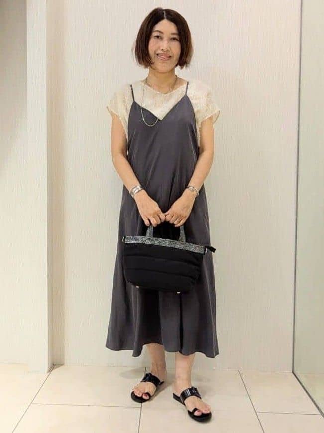 u-macoさんの「UNTITLED｜【セットアップ可/洗える】フェザーフレンチスリーブブラウス」を使ったコーディネート