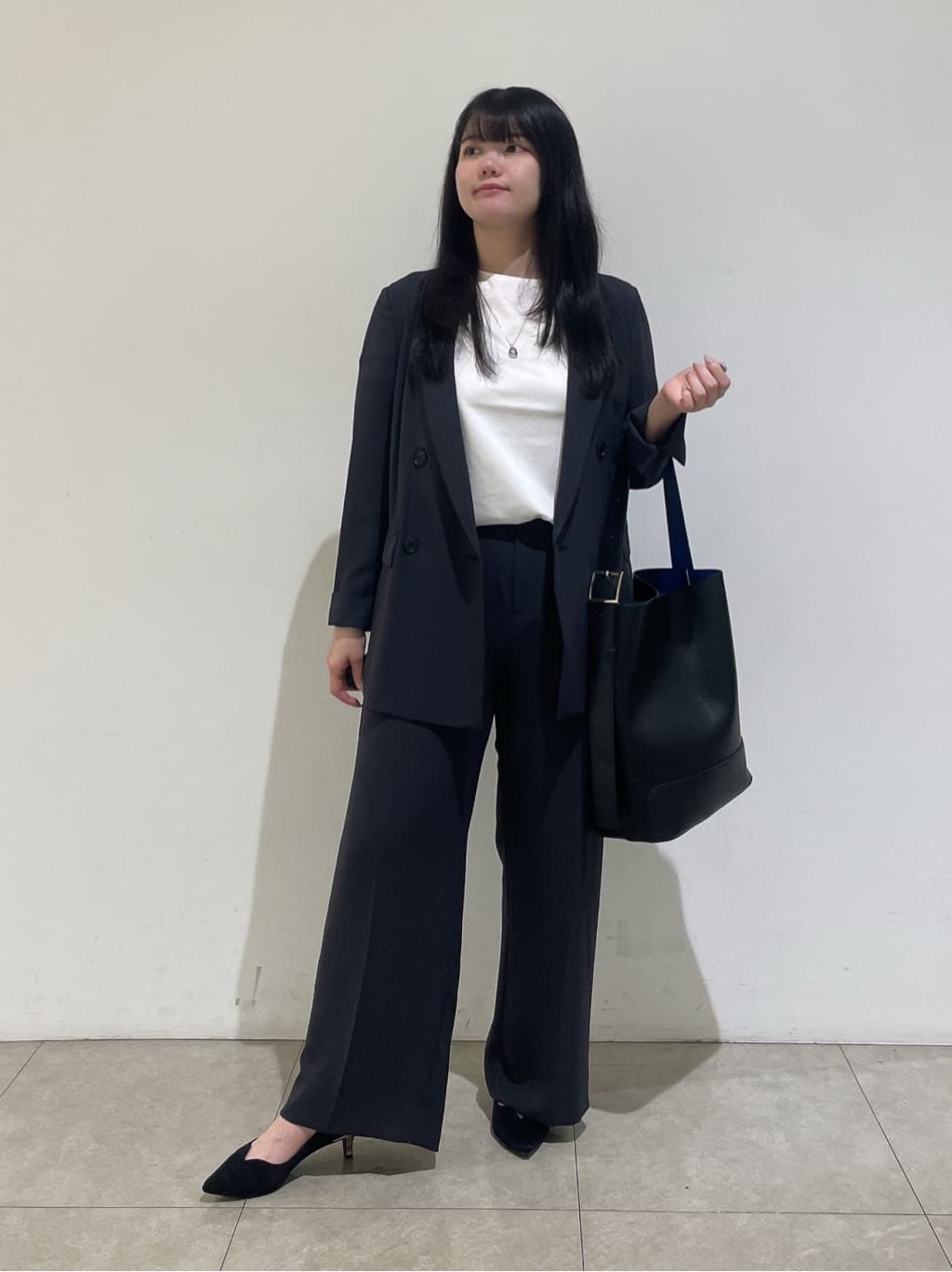 emikaさんの「INDIVI｜【軽く羽織れる！】ダブルジャケット」を使ったコーディネート