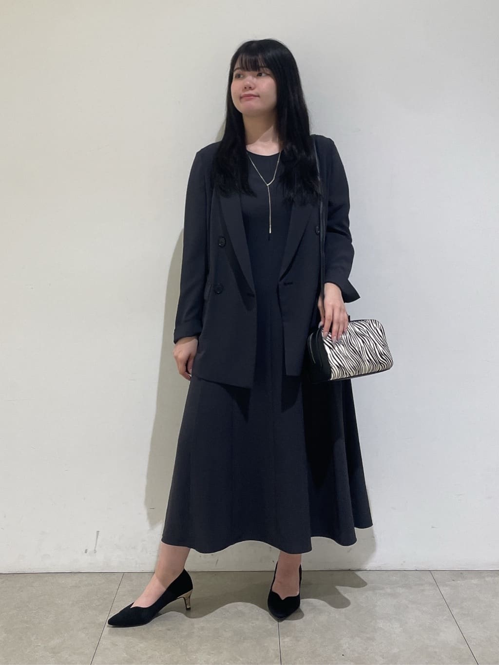 emikaさんの「INDIVI｜【軽く羽織れる！】ダブルジャケット」を使ったコーディネート