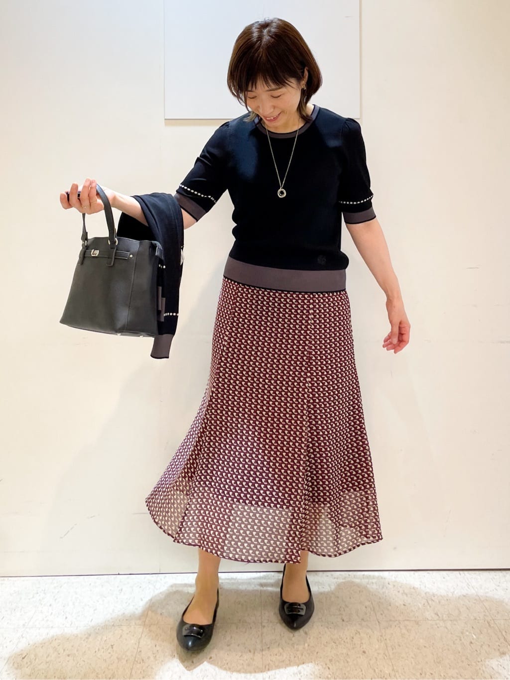 めいさんの「Reflect｜【WEB先行カラーあり／マシンウォッシュ可／ウエスト総ゴム】コツキ幾何柄ロングスカート」を使ったコーディネート