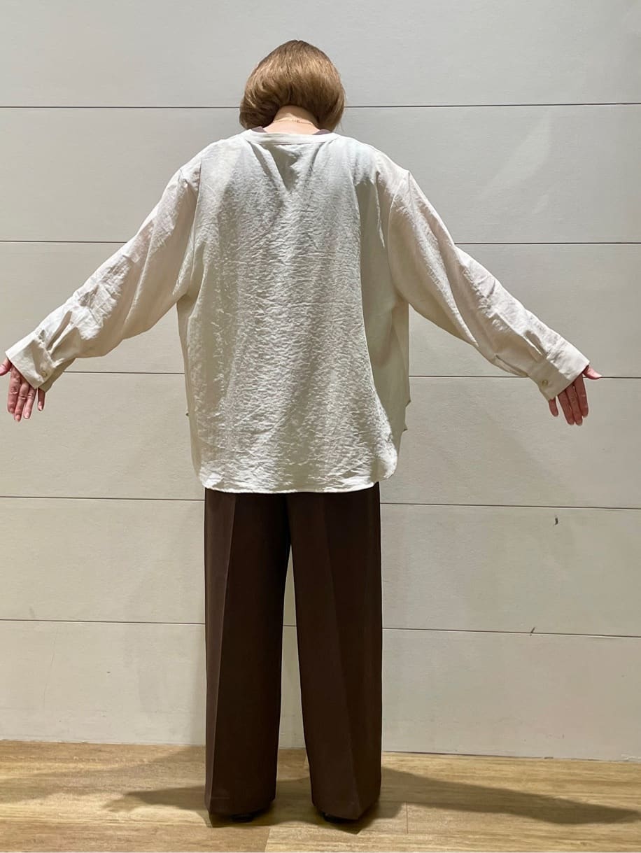 Ryoさんの「THE SHOP TK｜【きれいめもカジュアルもお任せ】2タックワイドパンツ【セットアップ可】」を使ったコーディネート