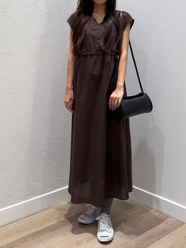 NOZOMIさんの「Dessin｜【リンクコーデ・洗える】ウエストドロスト付きチェック柄ワンピース」を使ったコーディネート