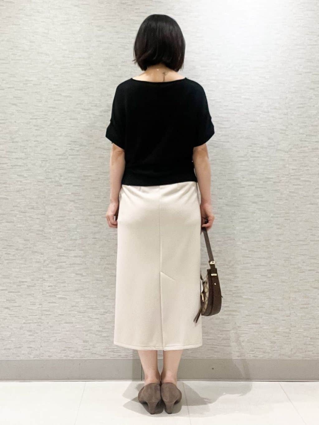 marikoさんの「Reflect｜【選べる7色◎／手洗い可／二の腕カバー】半袖ニット」を使ったコーディネート
