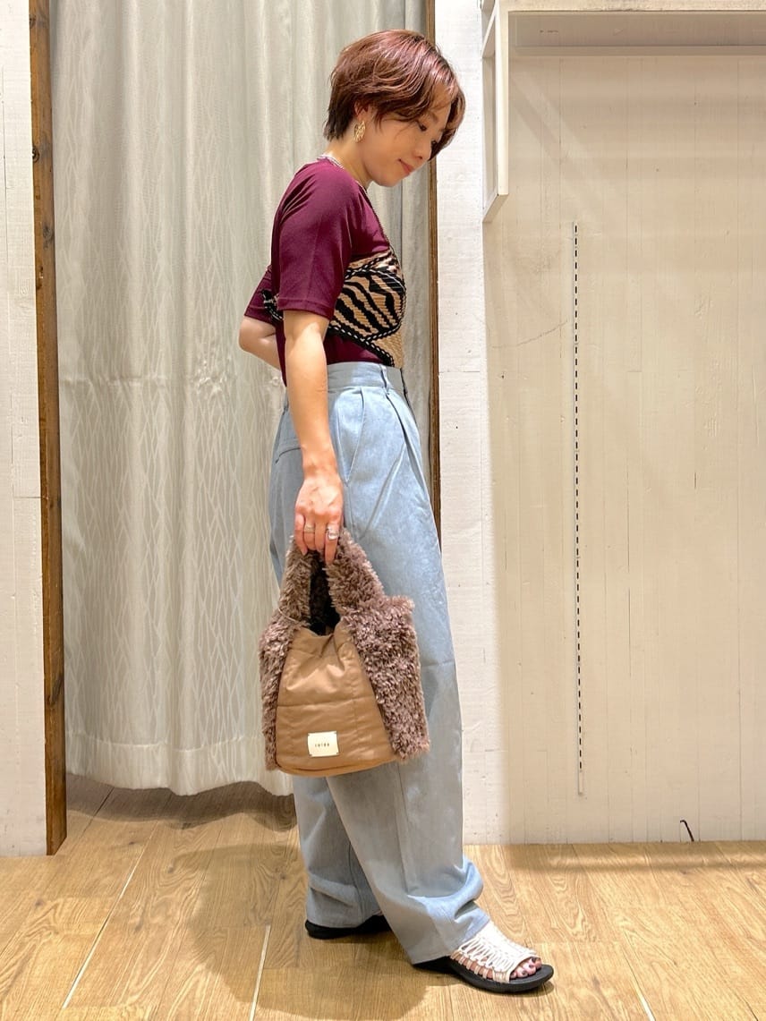 ga_riさんの「THE SHOP TK｜5分袖シアーTシャツ【二の腕カバー/洗濯機OK】」を使ったコーディネート