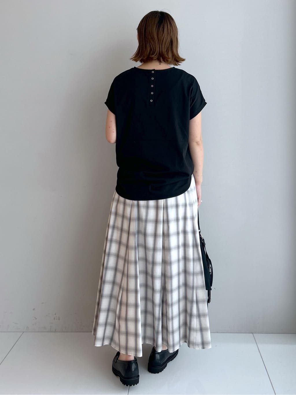 Hirokaさんの「Dessin｜【ウエストゴム・洗える】オンブレーチェック柄スカート」を使ったコーディネート