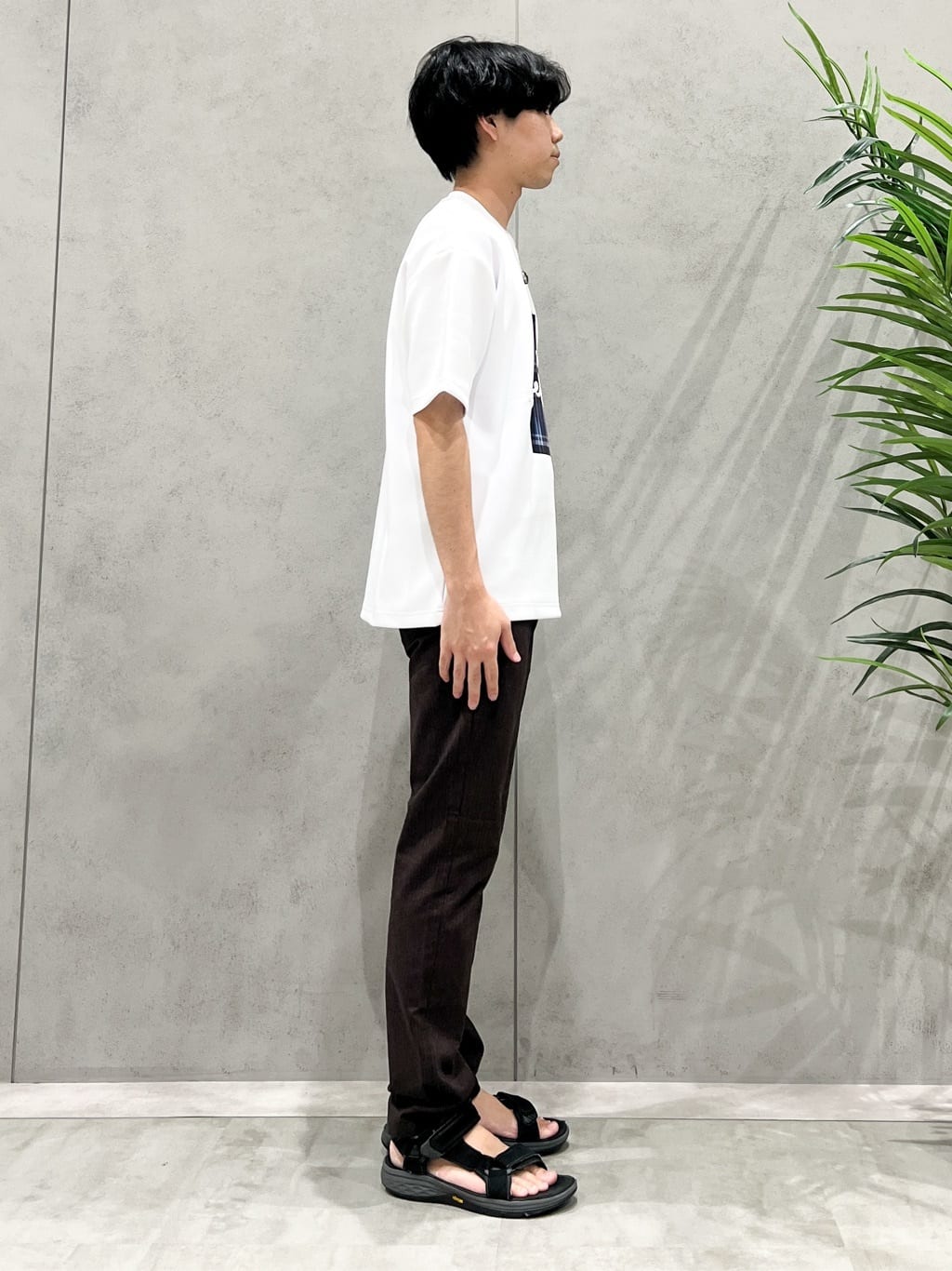 SHI-MAさんの「THE SHOP TK｜コード刺繍フォトプリント半袖Tシャツ 【洗濯機OK】」を使ったコーディネート
