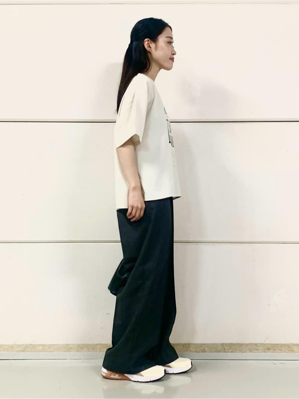 sahoさんの「THE SHOP TK｜アソートロゴTシャツ【接触冷感/防シワ/吸水速乾/UVケア/洗濯機OK】」を使ったコーディネート