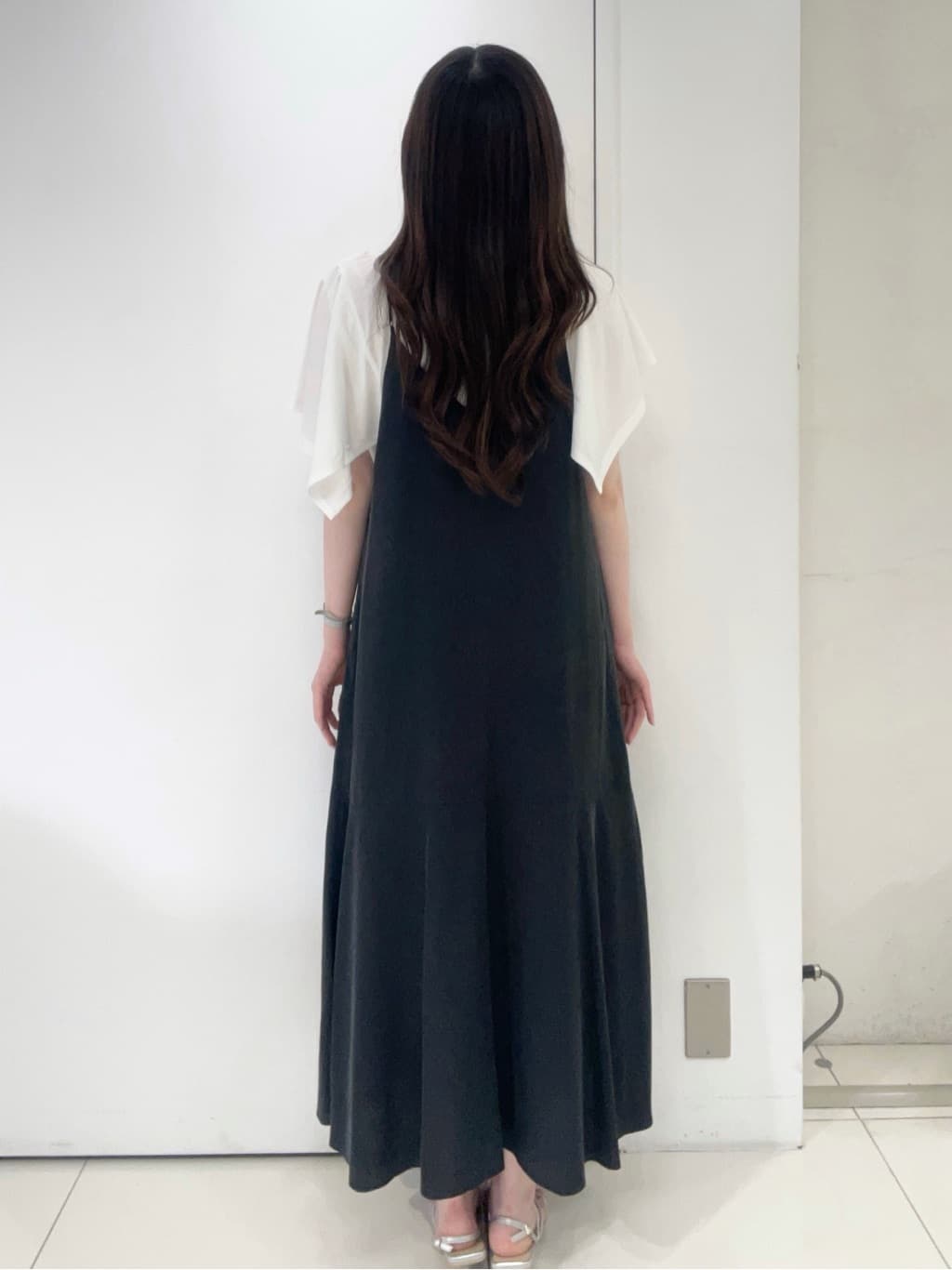 moeさんの「UNTITLED｜【きれいめ／接触冷感／日本製】ハンカチスリーブプルオーバー」を使ったコーディネート