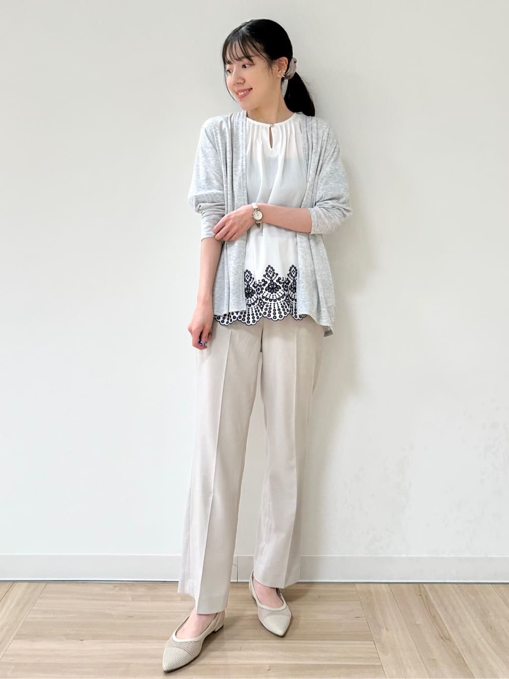 Momoさんの「Reflect｜【マシンウォッシュ可】リネンライクフレアパンツ」を使ったコーディネート