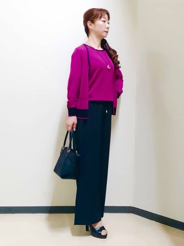 花さんの「Reflect｜【WEB先行カラーあり／手洗い可／アンサンブル可】バイカラーカーディガン」を使ったコーディネート