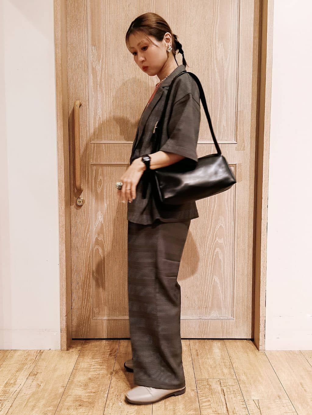 YUKIさんの「SHOO･LA･RUE｜【セットアップ可/洗濯後しわになりにくい】5分袖テーラードジャケット」を使ったコーディネート