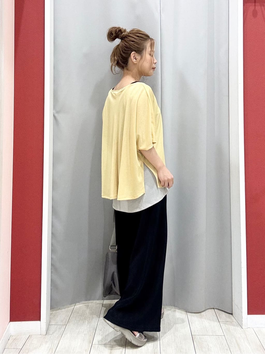 shioさんの「SHOO･LA･RUE｜【S-LL/体型カバー】インせず着られる レイヤードトップス」を使ったコーディネート