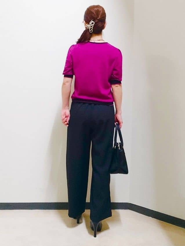 花さんの「Reflect｜【WEB先行カラーあり／手洗い可／アンサンブル可】バイカラーカーディガン」を使ったコーディネート