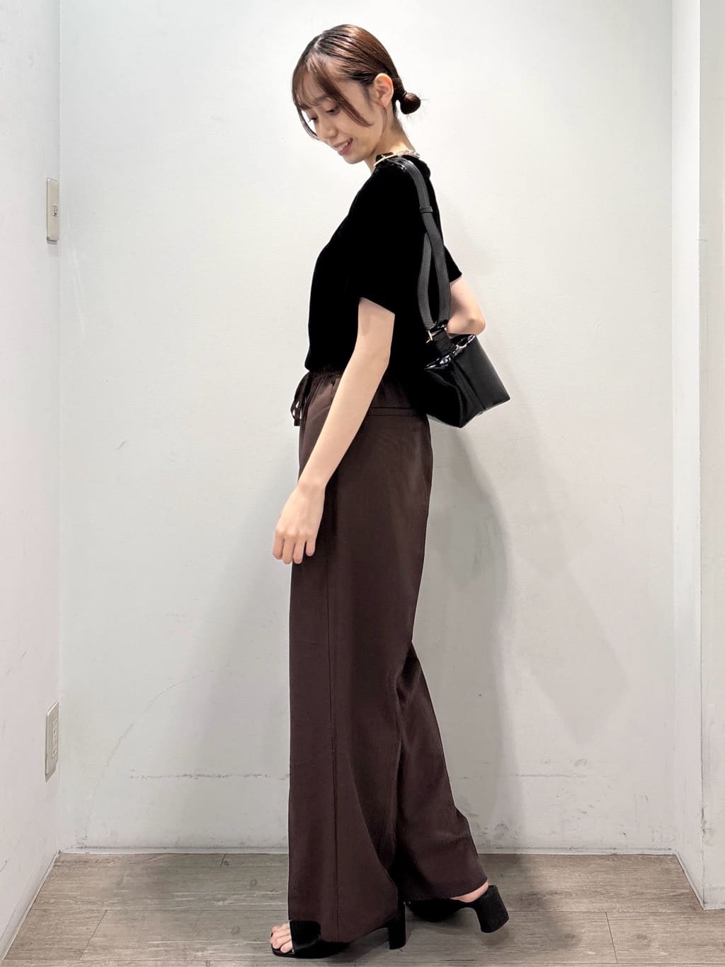 ぶまりんさんの「OPAQUE.CLIP｜フロッキーチュールTシャツ【洗濯機洗い可】」を使ったコーディネート