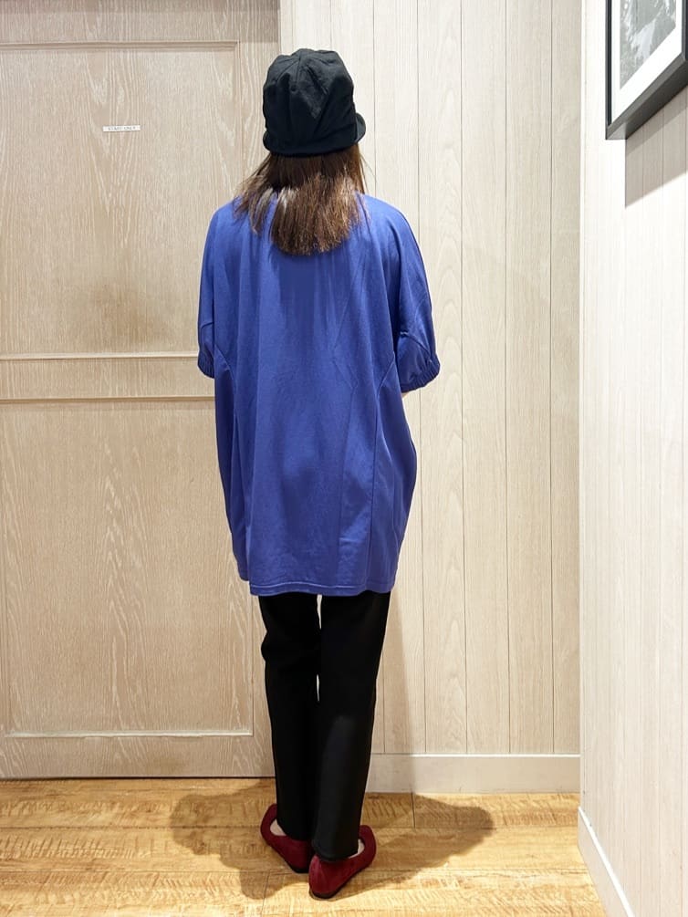 yukaさんの「SHOO･LA･RUE｜【S-LL/体型カバー】さらさらタッチが心地よい コクーンシルエットチュニック」を使ったコーディネート