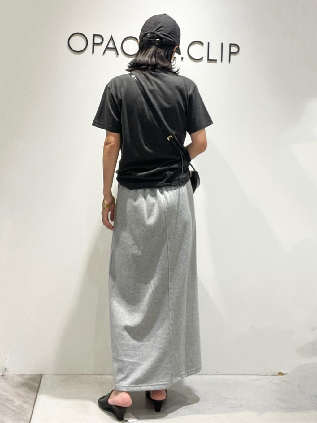 あいさんの「OPAQUE.CLIP｜ロックTシャツ別注アソート【GREEN DAY／METALLICA／THE BEATLES】」を使ったコーディネート