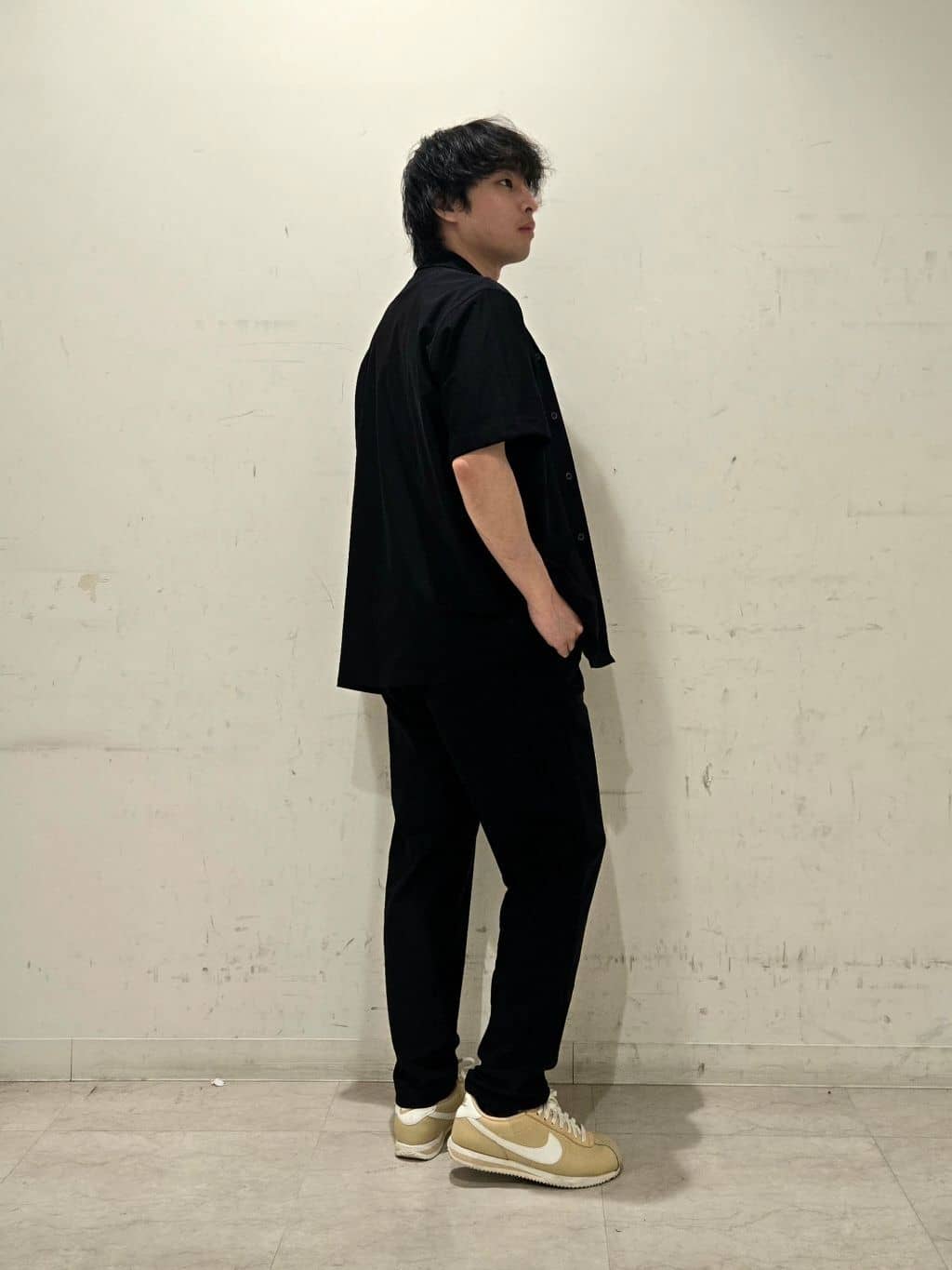 白木駆さんの「TAKEO KIKUCHI｜【COOL CITY WEAR】エアートール オープンカラーシャツ /接触冷感・通気性」を使ったコーディネート