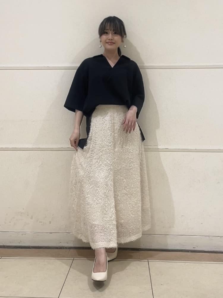 watanabeさんの「UNTITLED｜【UVカット/接触冷感/吸水速乾/ゆったり】V開きネックシャツ」を使ったコーディネート