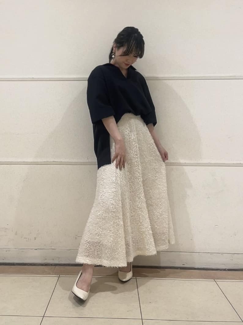 watanabeさんの「UNTITLED｜【UVカット/接触冷感/吸水速乾/ゆったり】V開きネックシャツ」を使ったコーディネート