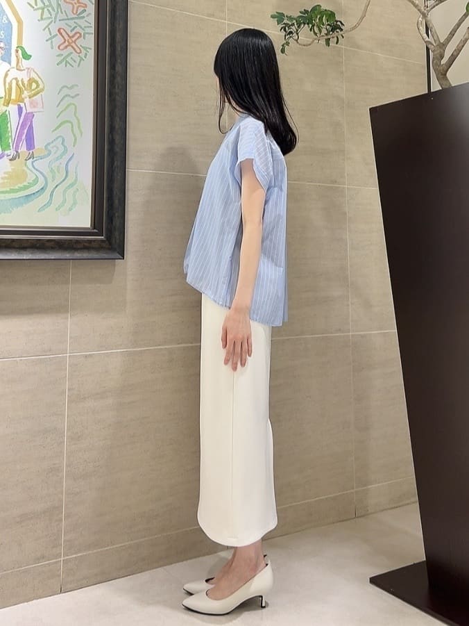 sechiさんの「UNTITLED｜【洗える/スキッパー】フレンチスリーブシアーブラウス」を使ったコーディネート