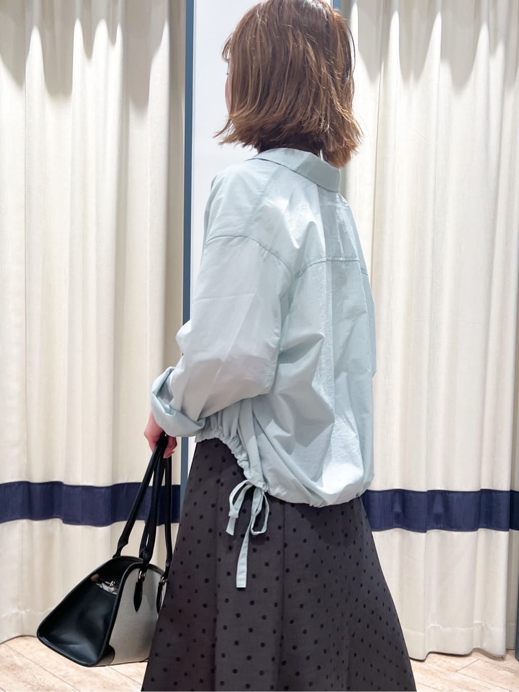 SAYAKAさんの「grove｜ドットで華やぐ　軽やかマーメイドスカート」を使ったコーディネート