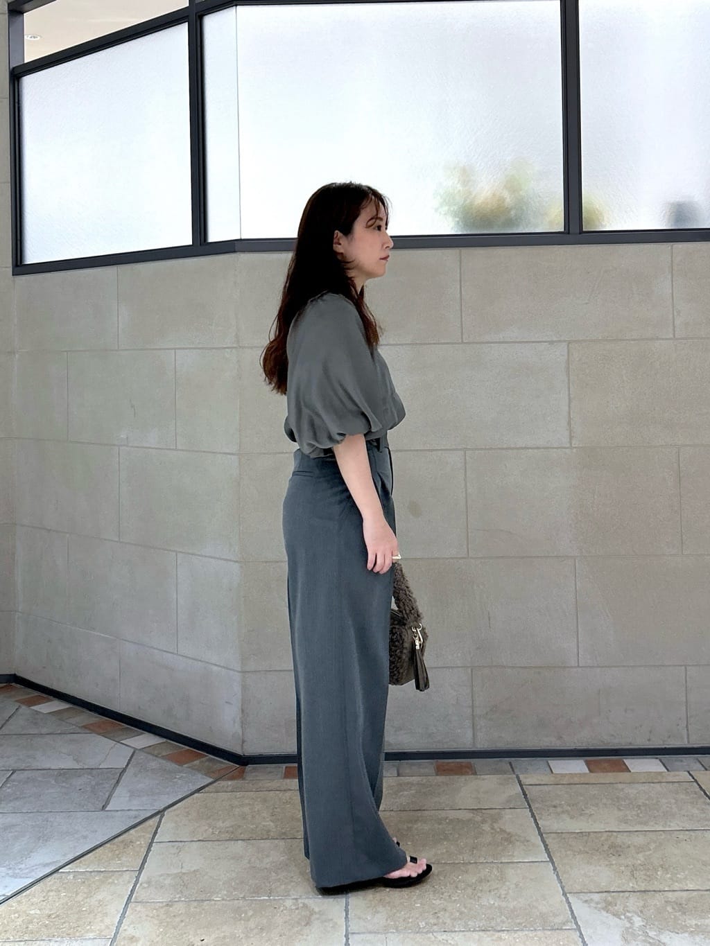 よねさんの「INDIVI｜Timeless｜モードスラックス」を使ったコーディネート