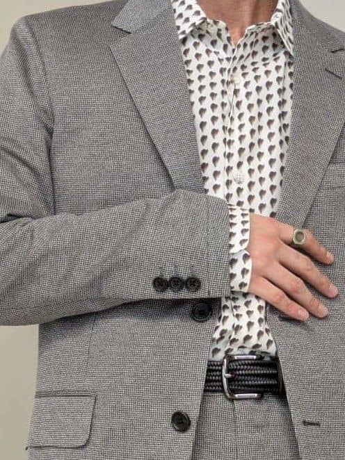 ryoさんの「TAKEO KIKUCHI｜ボーラーハット柄 長袖シャツ」を使ったコーディネート