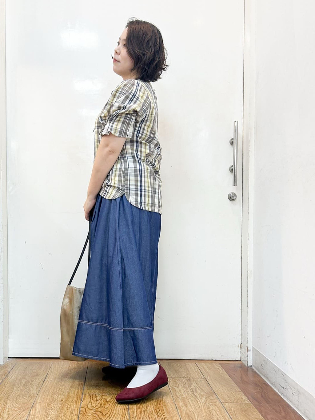 haruさんの「SHOO･LA･RUE｜【S-LL/5分袖】お袖タックできれいに魅せる 大人のチェックブラウス」を使ったコーディネート
