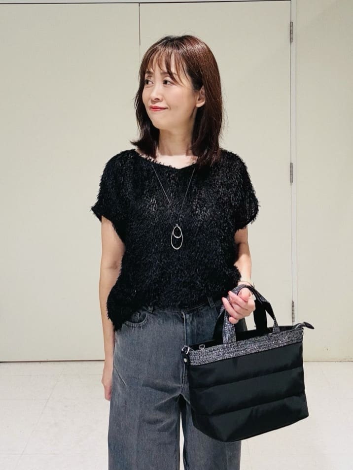 makiさんの「UNTITLED｜【グレー/ブルー/ジーンズ】ソフトワイドデニムパンツ」を使ったコーディネート