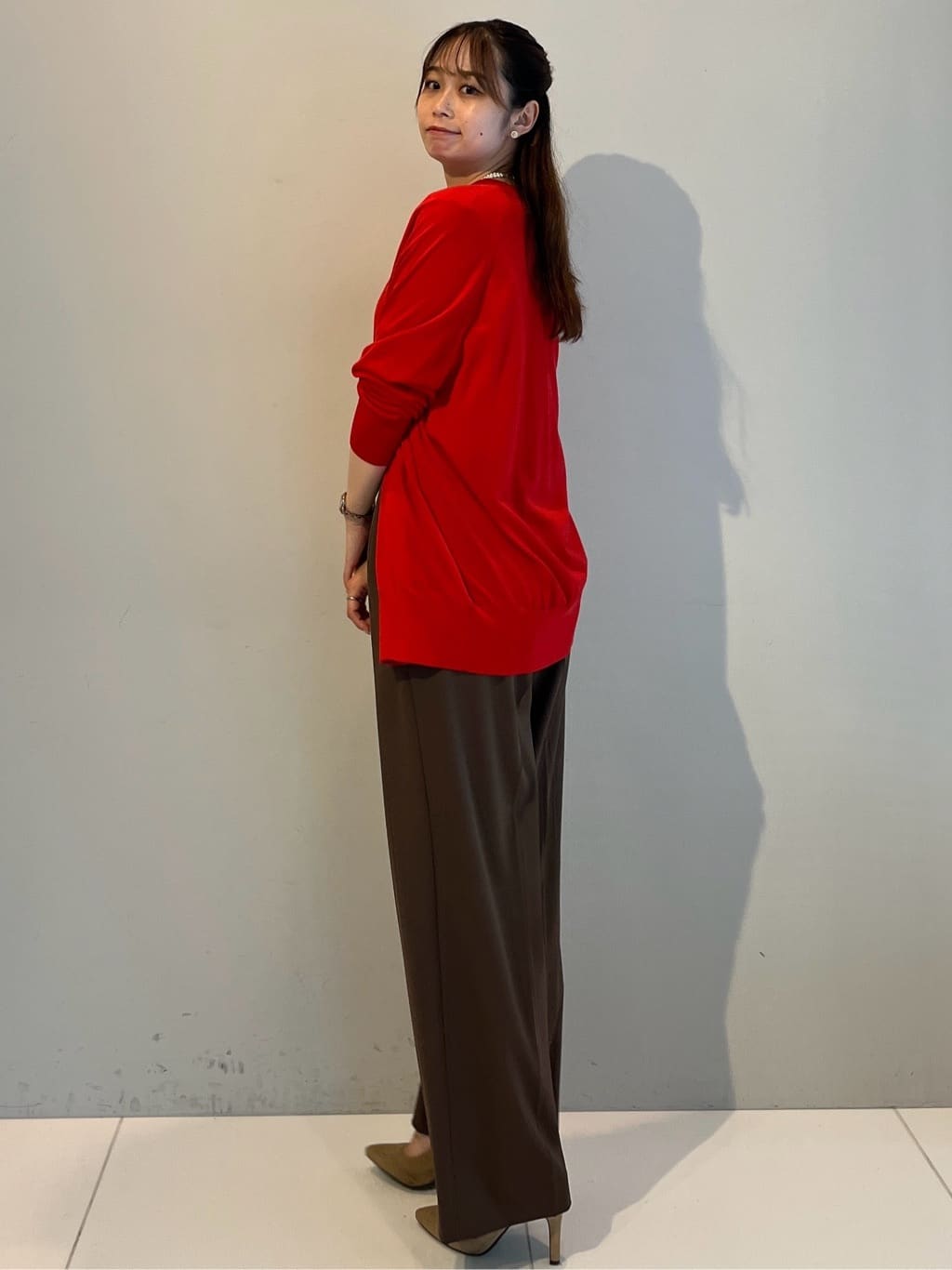 Saekoさんの「UNTITLED｜【アンサンブル可/洗える/Vネック】ウールシルクカーディガン」を使ったコーディネート