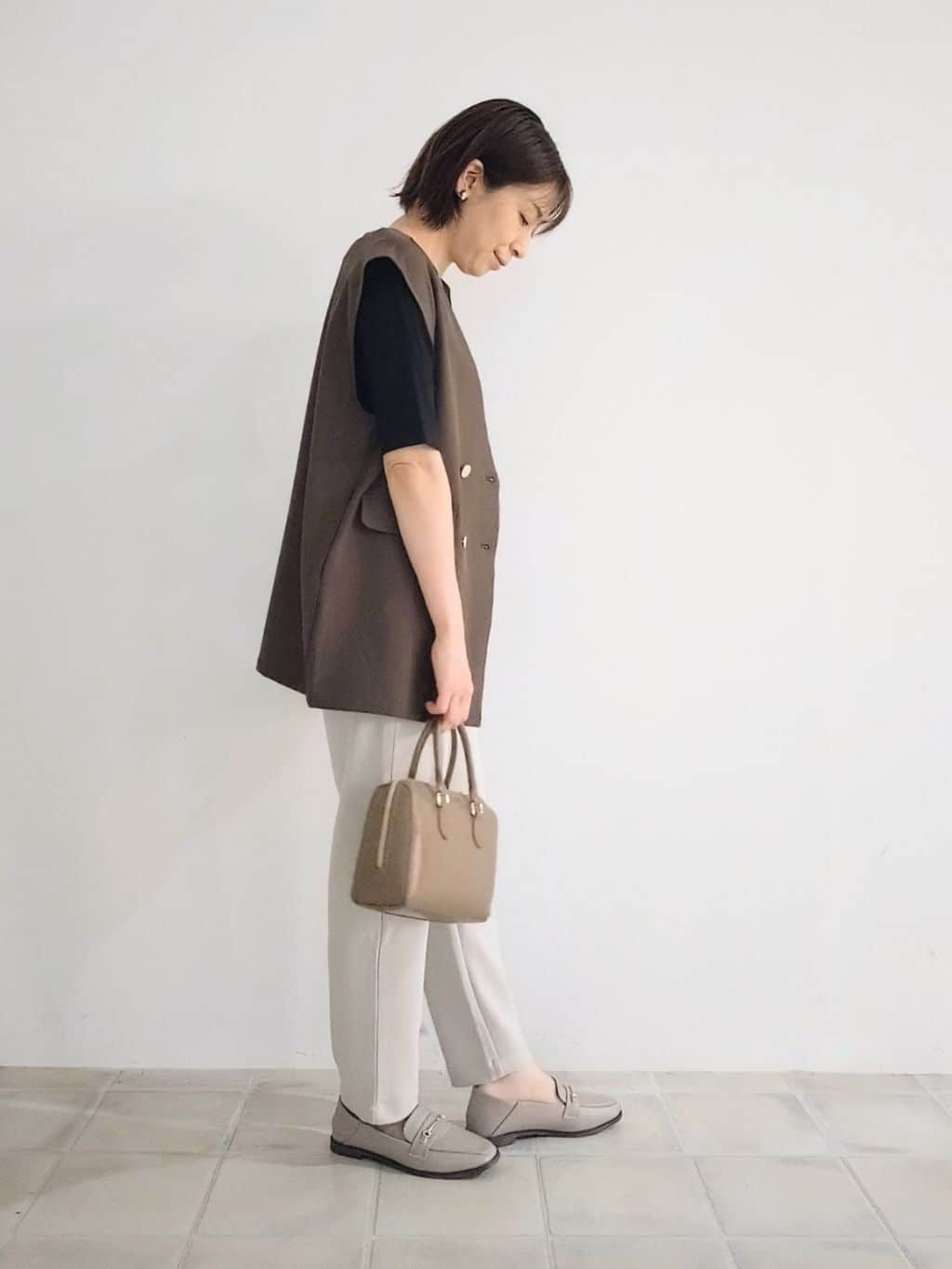 miomioさんの「SHOO･LA･RUE｜【S-LL】女性らしさ漂うハートネック テレコ5分袖トップス」を使ったコーディネート