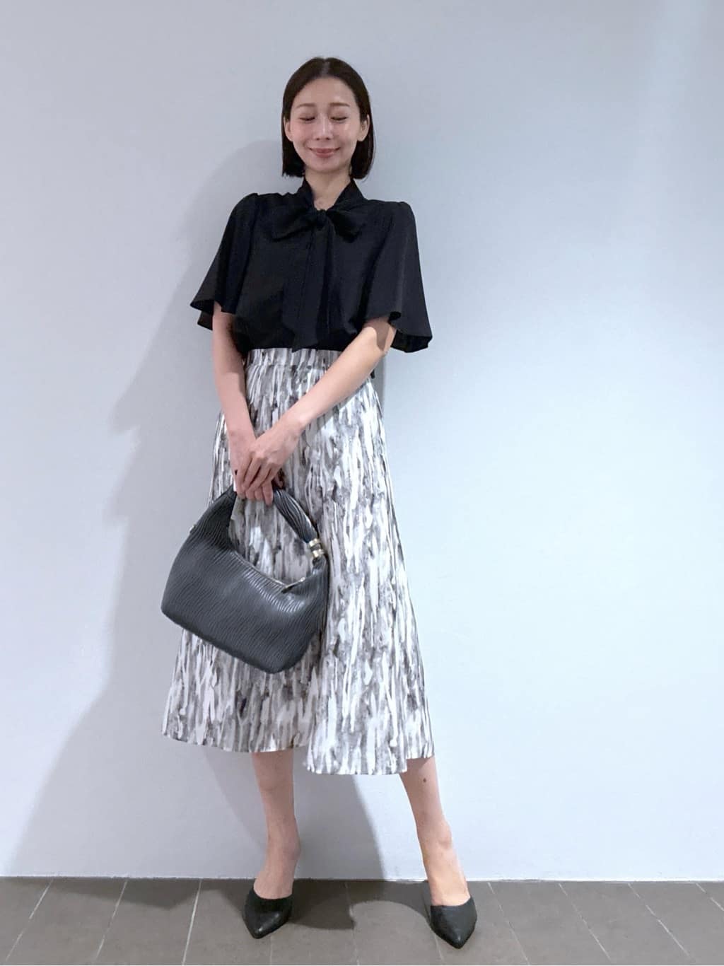 Yukaさんの「COUP DE CHANCE｜◆【手洗い可／日本製】ボウタイブラウス」を使ったコーディネート