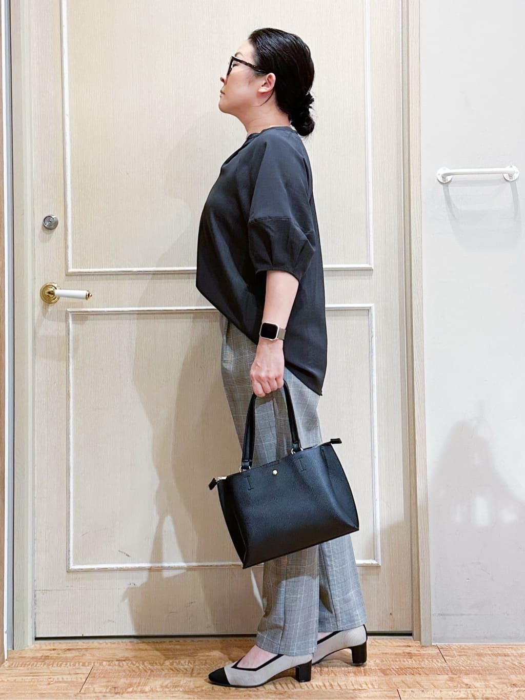 umeさんの「SHOO･LA･RUE｜【高レビュー/SS-LL/美脚シルエット】すっきりきれい見え テーパードパンツ」を使ったコーディネート