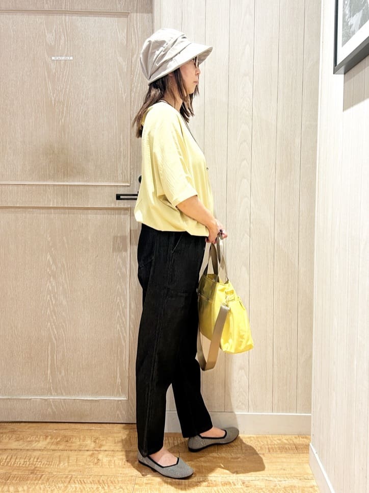 yukaさんの「SHOO･LA･RUE｜【洗濯後しわになりにくい】さらっとタッチの 5分袖ドルマンブラウス」を使ったコーディネート