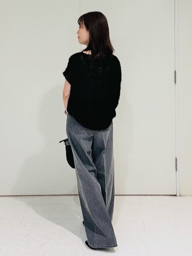 makiさんの「UNTITLED｜【グレー/ブルー/ジーンズ】ソフトワイドデニムパンツ」を使ったコーディネート