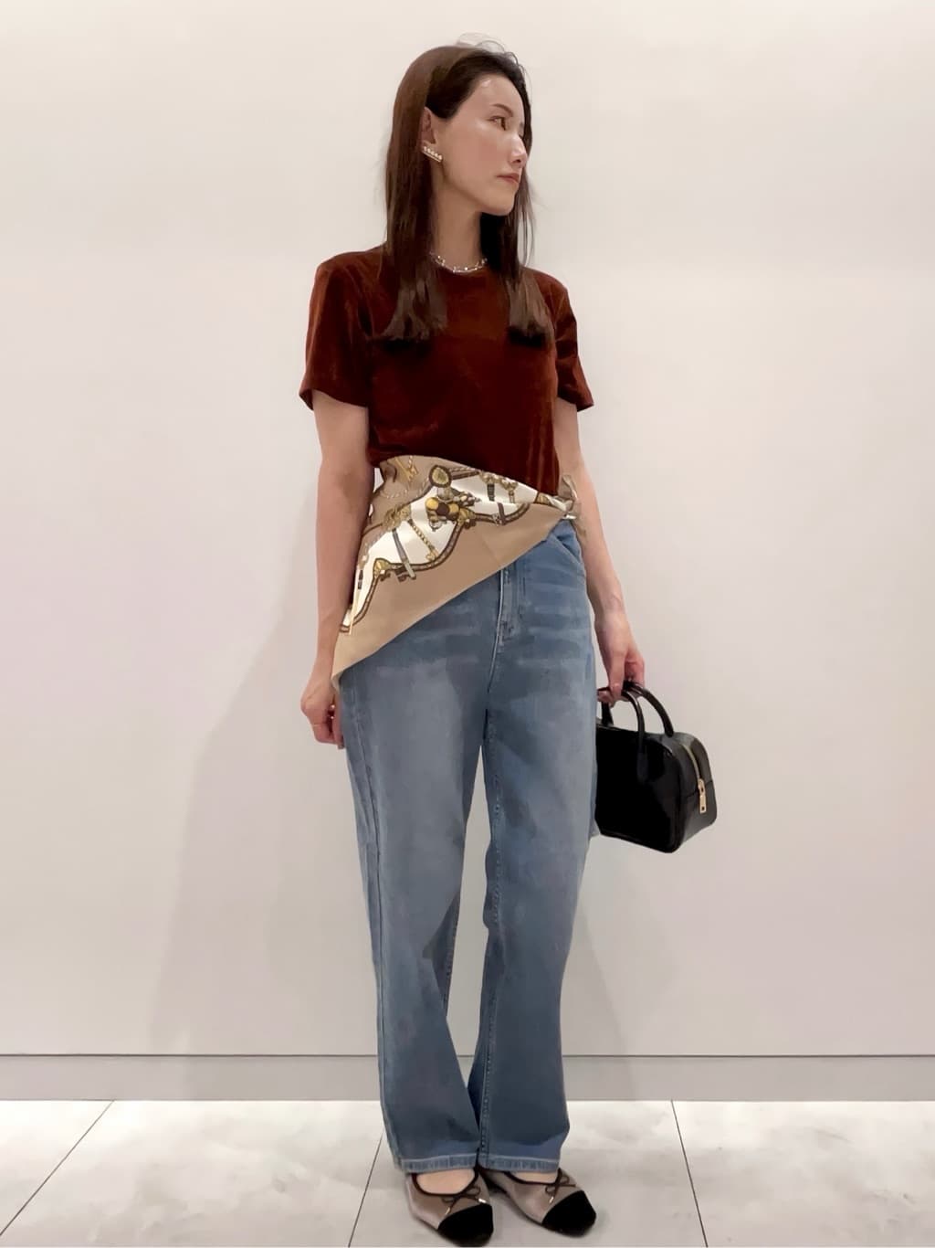 maiさんの「OPAQUE.CLIP｜フロッキーチュールTシャツ【洗濯機洗い可】」を使ったコーディネート
