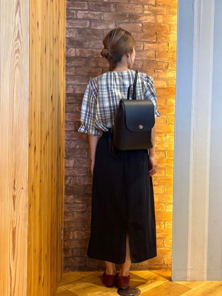 mieさんの「SHOO･LA･RUE｜【S-LL/5分袖】お袖タックできれいに魅せる 大人のチェックブラウス」を使ったコーディネート